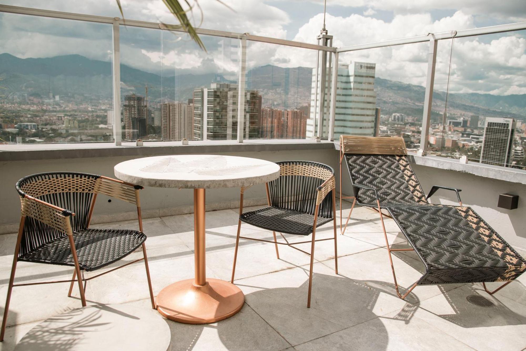 Viaggio Medellin Grand Select Hotel Bagian luar foto