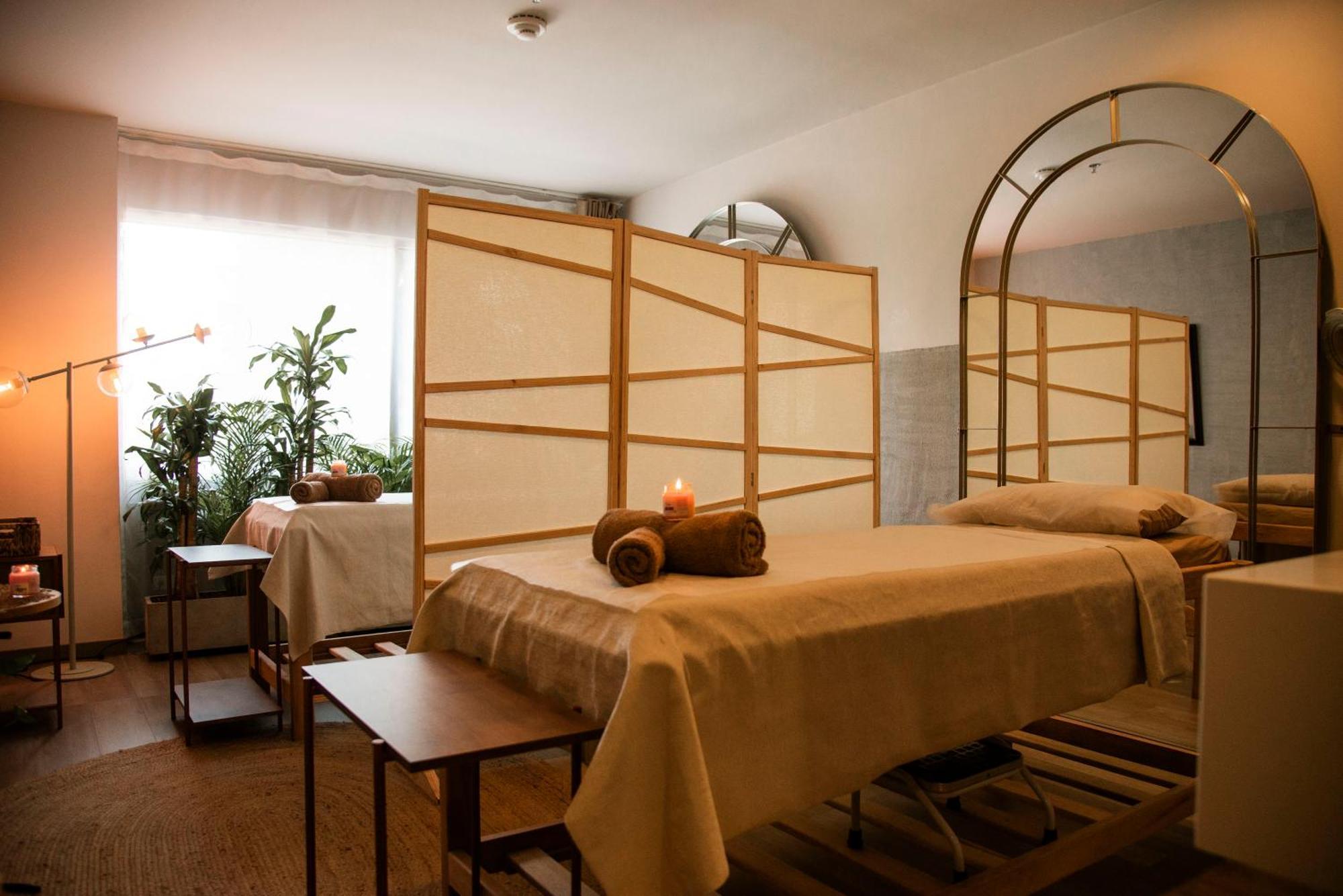 V Grand Hotel, A Member Of Radisson Individuals Medellin Bagian luar foto