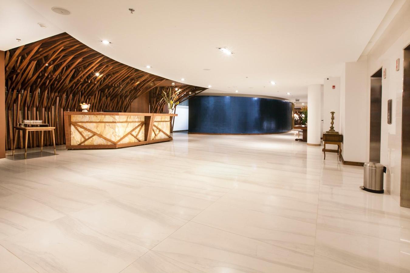 V Grand Hotel, A Member Of Radisson Individuals Medellin Bagian luar foto